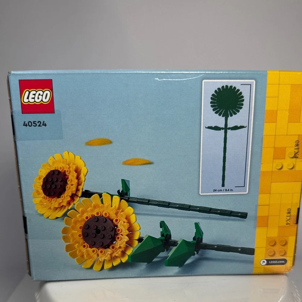 LEGO Sunflowers 40524 Building Kit 191 Pieces Yellow New Box Damage